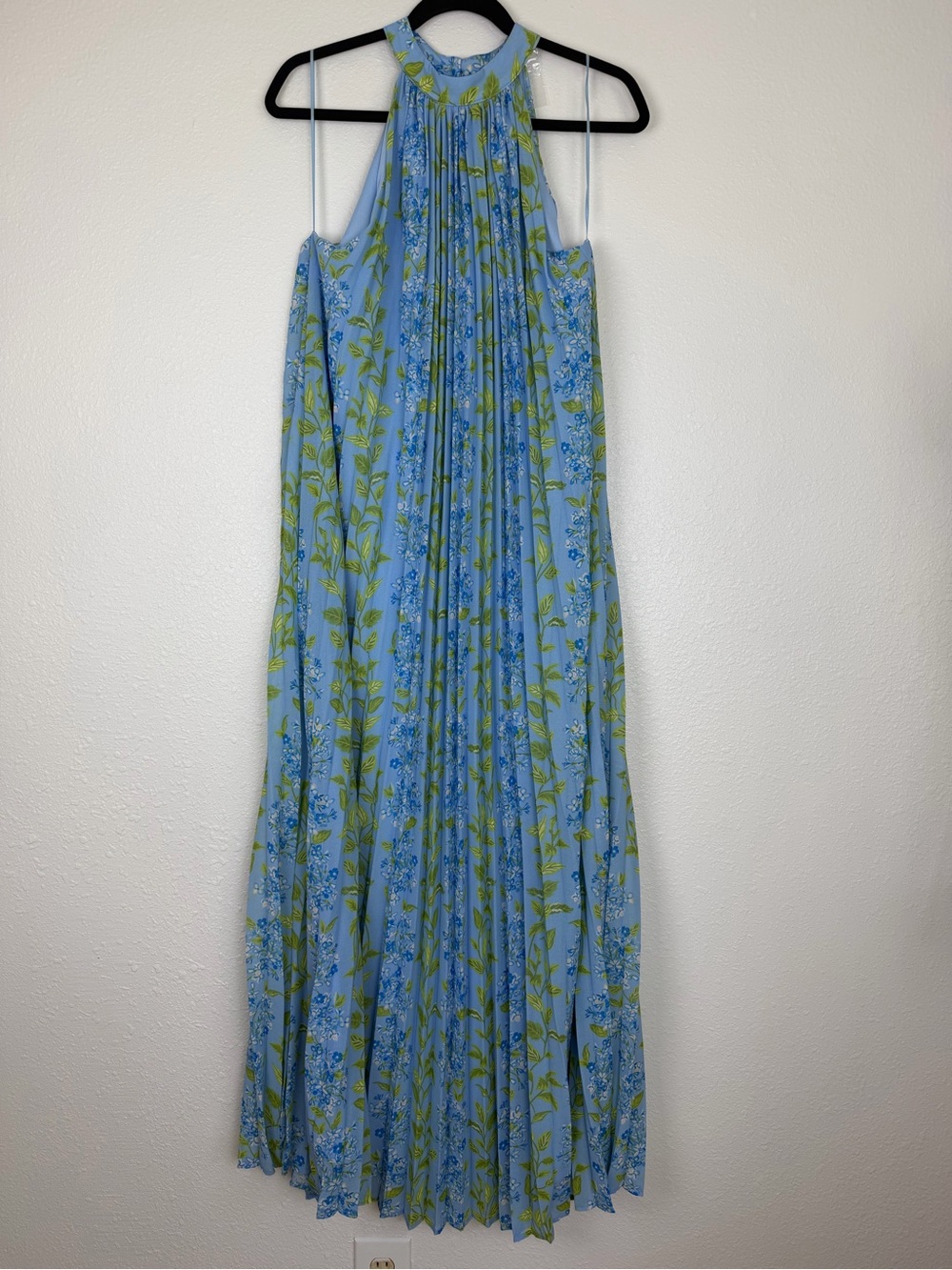 VICI Floral Pleated Halter Maxi Dress Size Large - Picture 2 of 7